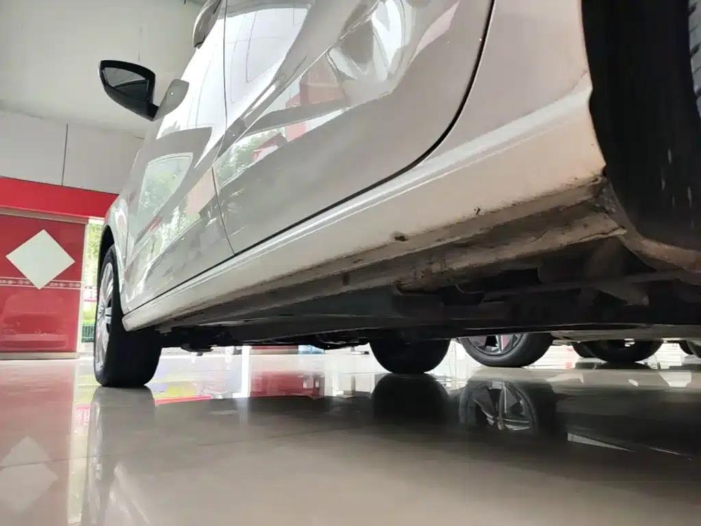 2016 Polo 1.6L Automatic Comfort Model — миниатюра 22