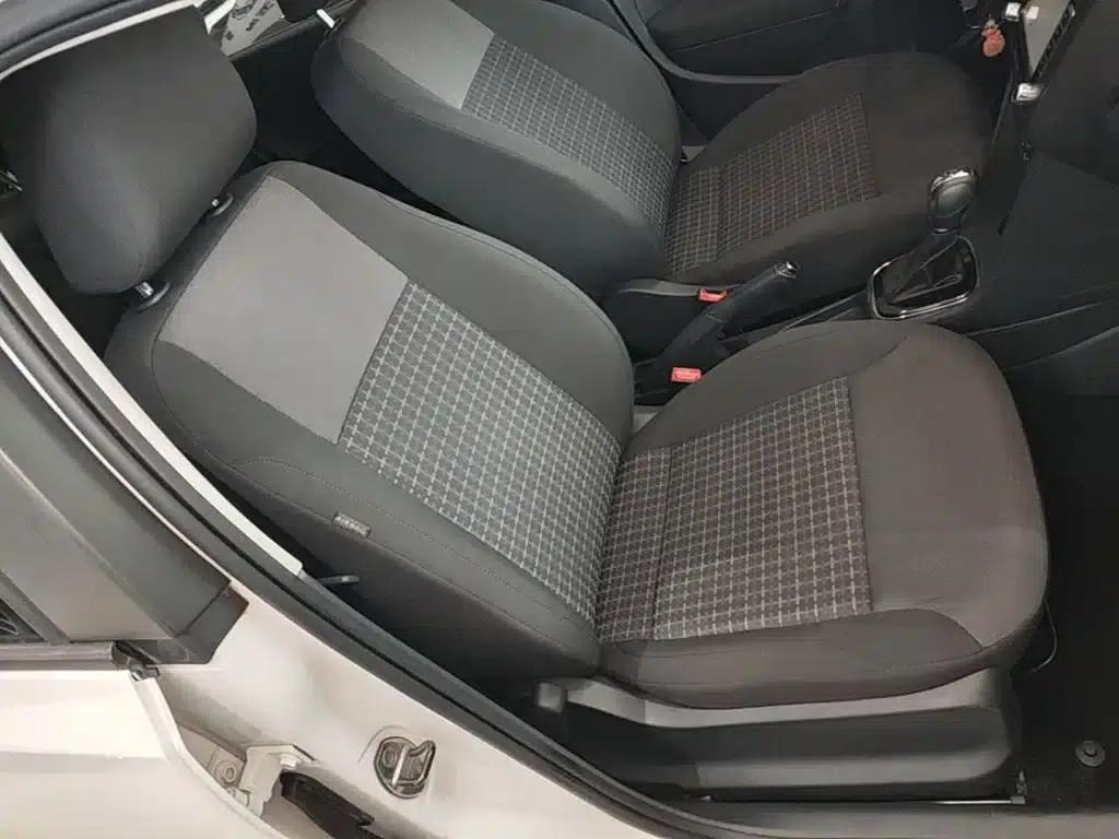 2016 Polo 1.6L Automatic Comfort Model — миниатюра 25