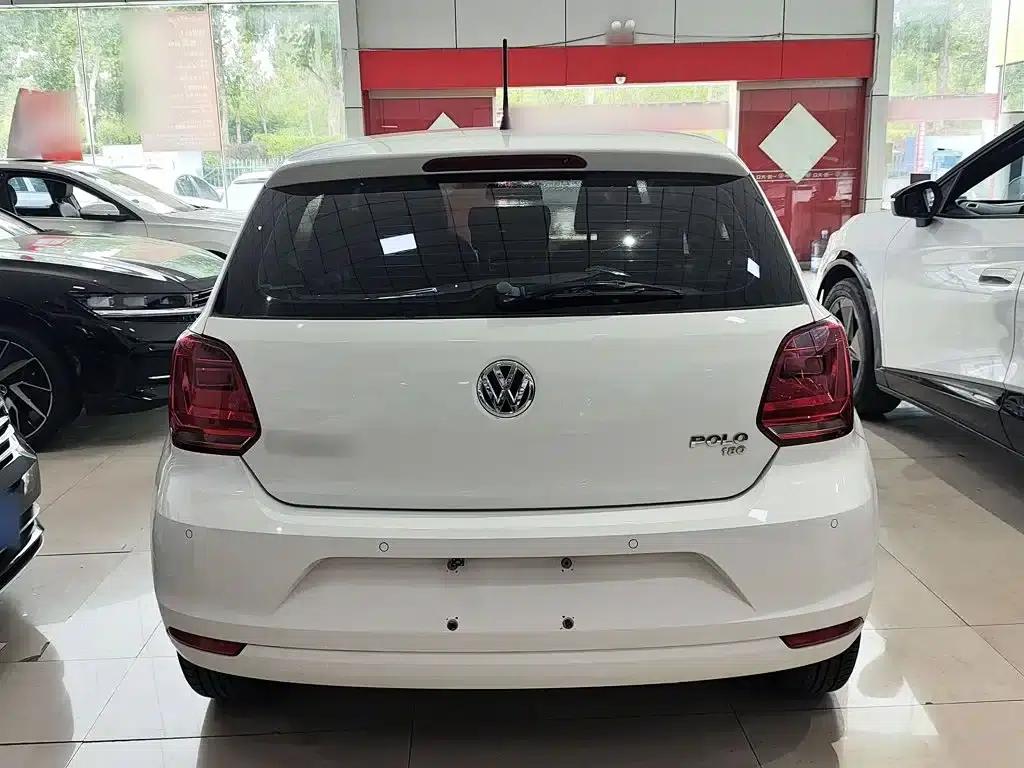 2016 Polo 1.6L Automatic Comfort Model — миниатюра 6