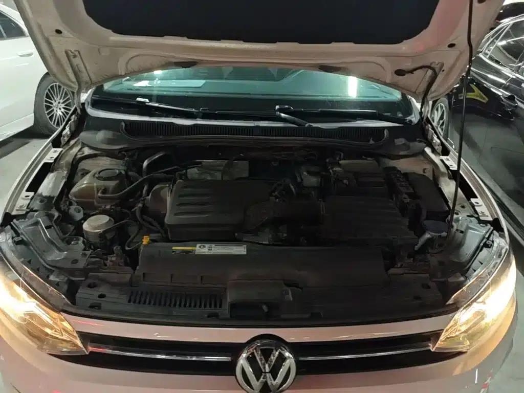 2019 Polo Plus 1.5L Automatic Colorful Technology Edition — миниатюра 20