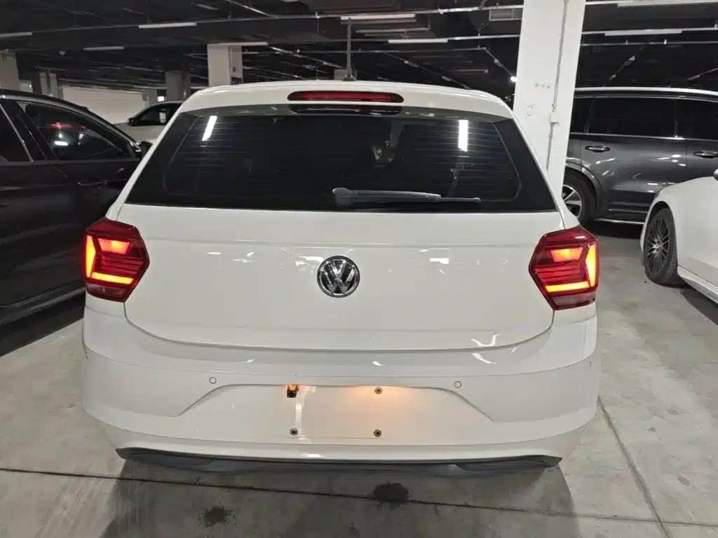 2019 Polo Plus 1.5L Automatic Colorful Technology Edition — миниатюра 6