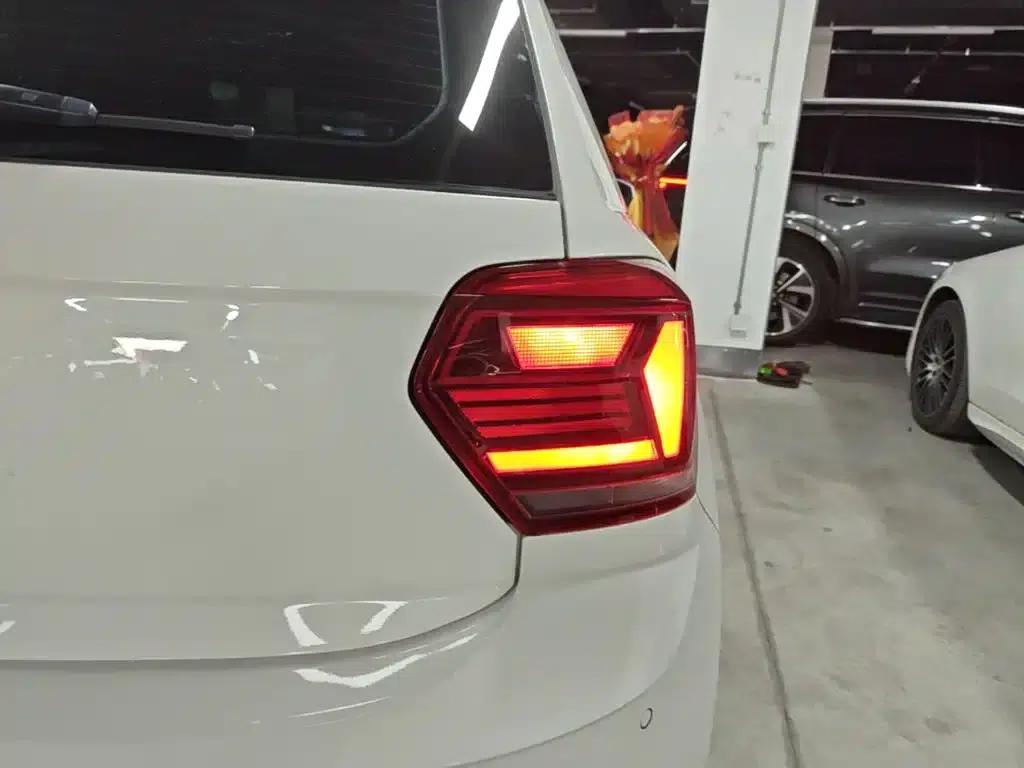 2019 Polo Plus 1.5L Automatic Colorful Technology Edition — миниатюра 8