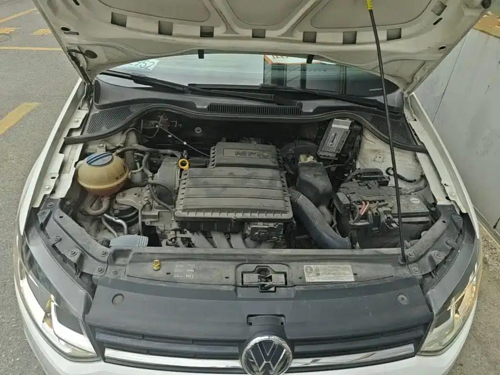 2016 Polo 1.6L Automatic Comfort Model — миниатюра 16
