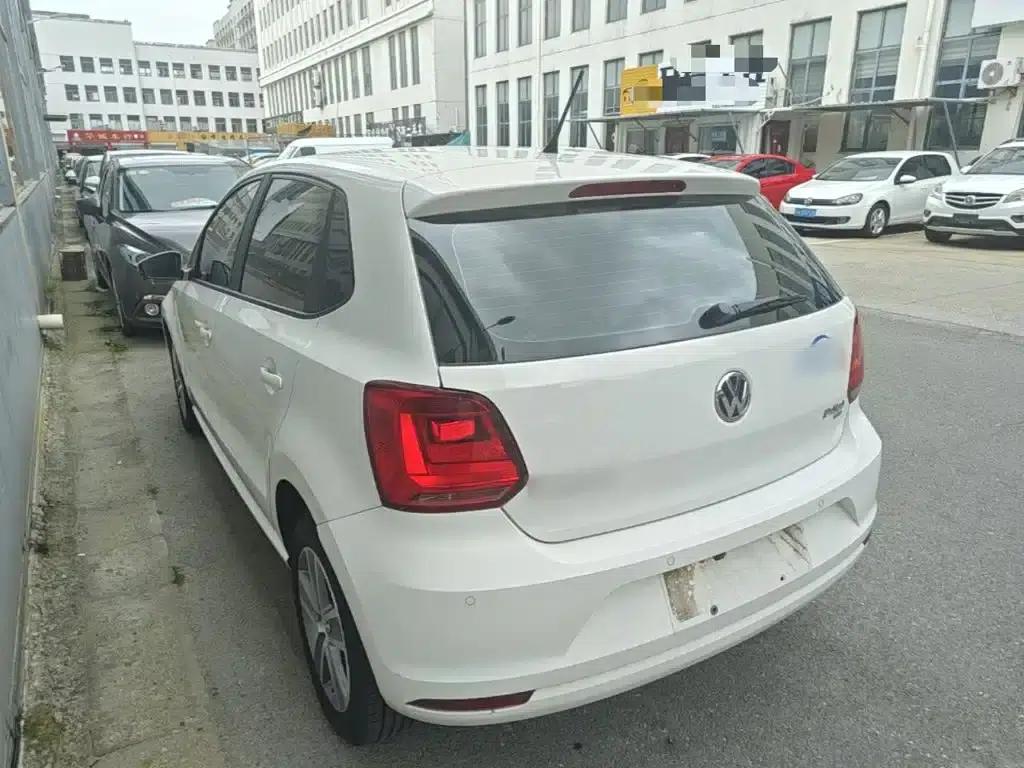 2016 Polo 1.6L Automatic Comfort Model — миниатюра 23