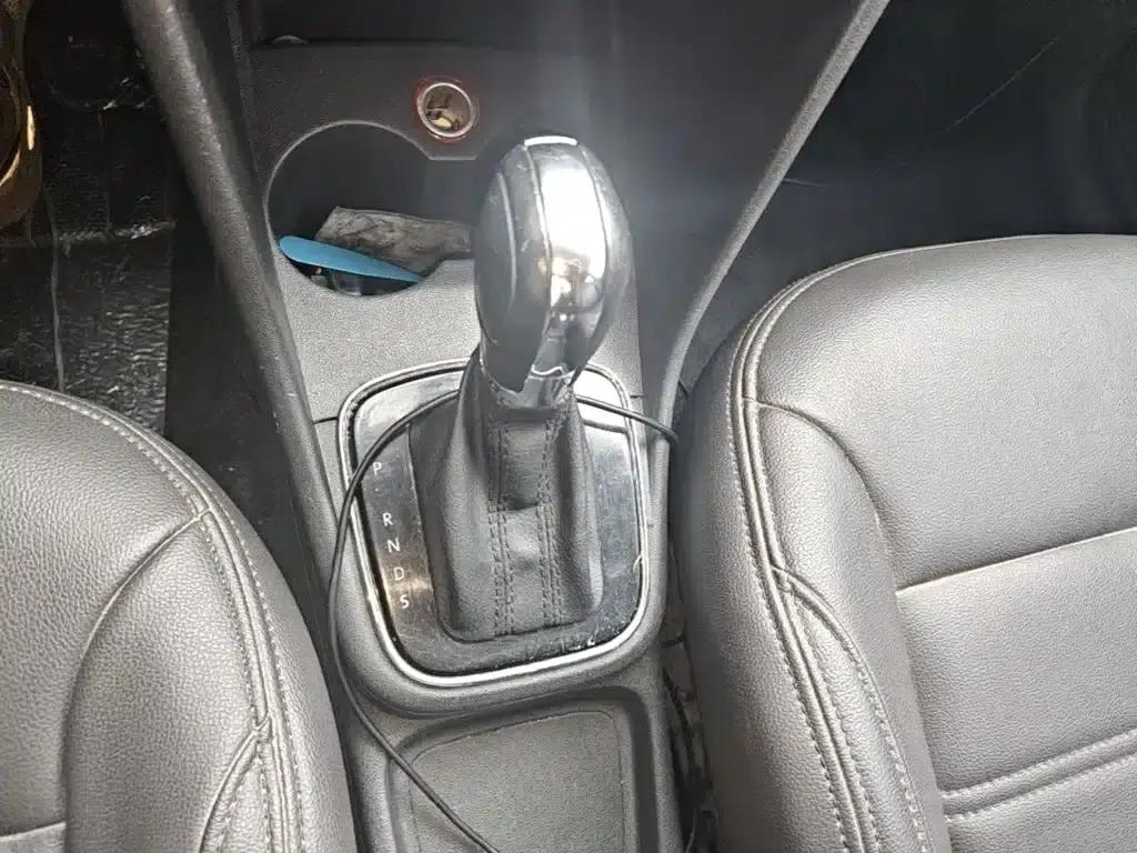 2016 Polo 1.6L Automatic Comfort Model — миниатюра 10