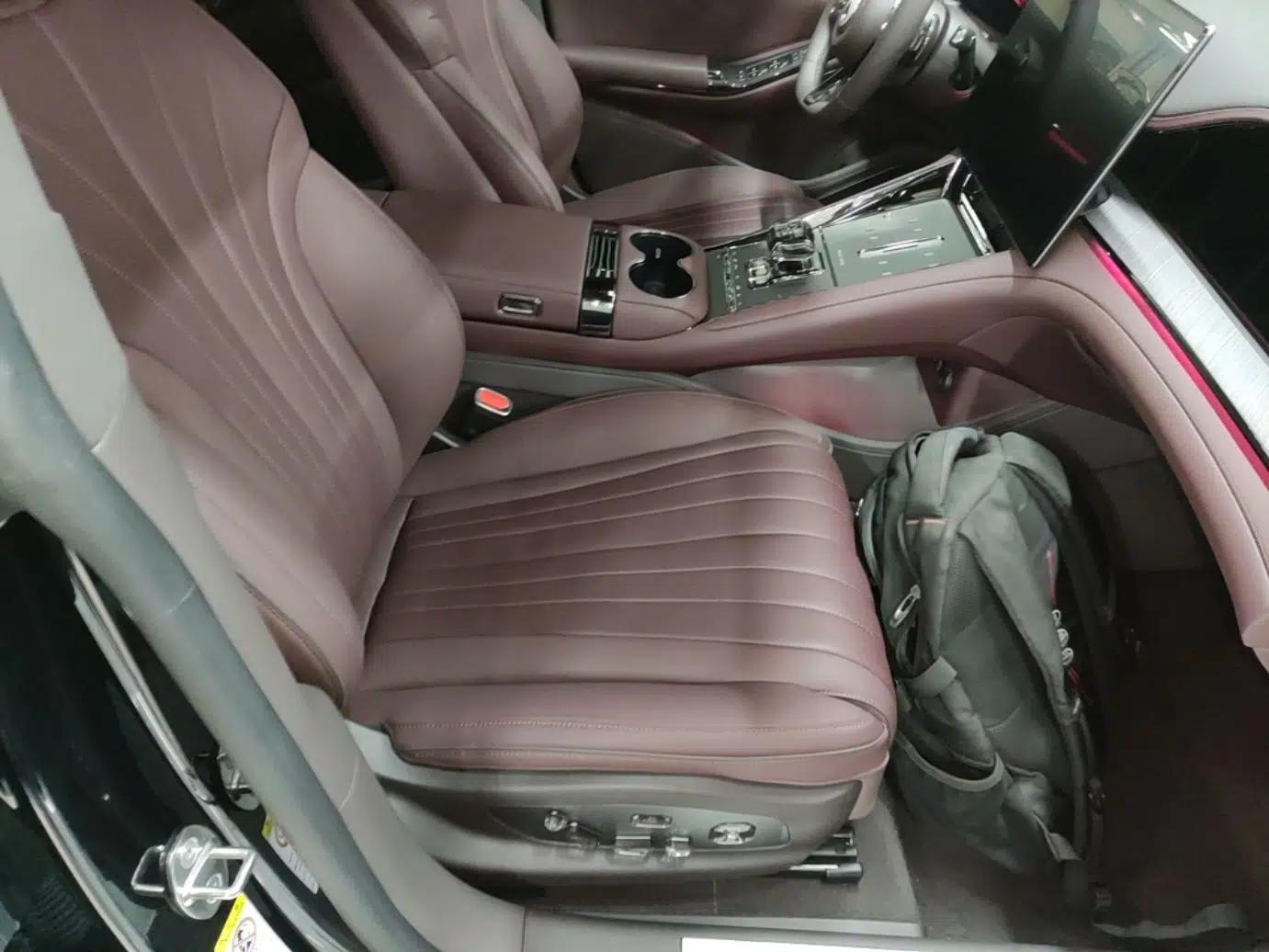 Denza Z9GT 2024 1100 4x4 Max First Edition — миниатюра 24