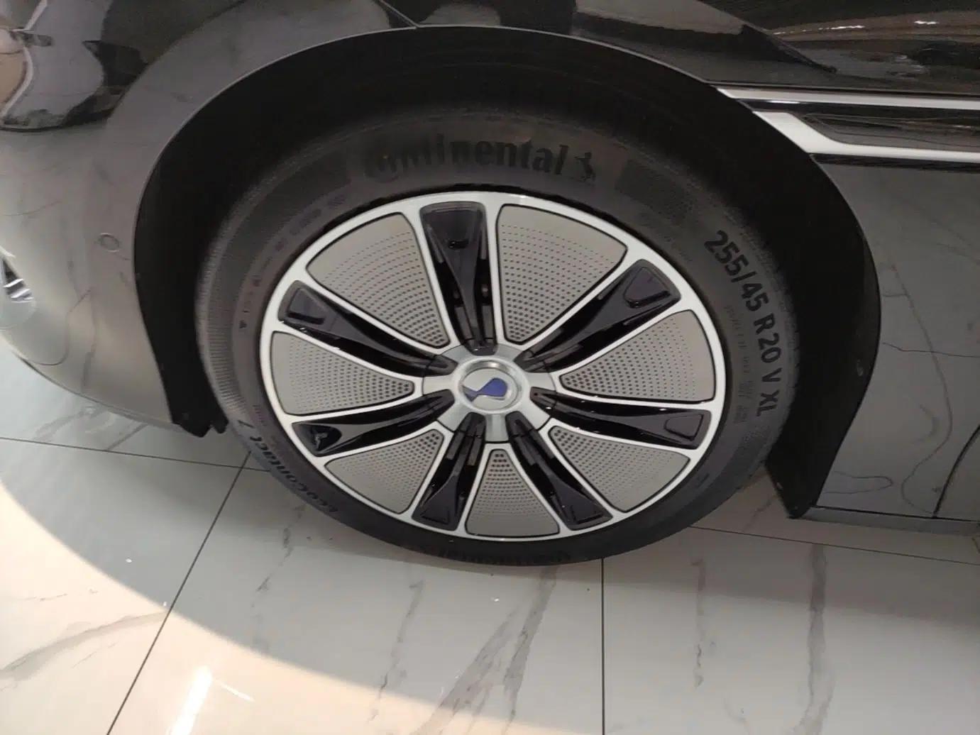 Denza Z9GT 2024 1100 4x4 Max First Edition — миниатюра 10