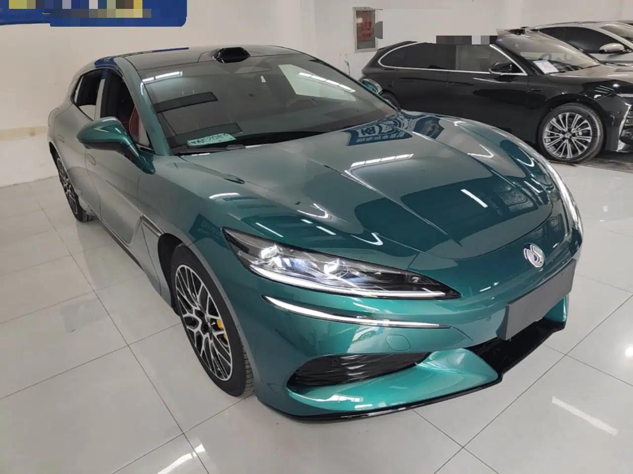 Denza Z9GT 2026 Flash Charge Prestige Edition — миниатюра 3