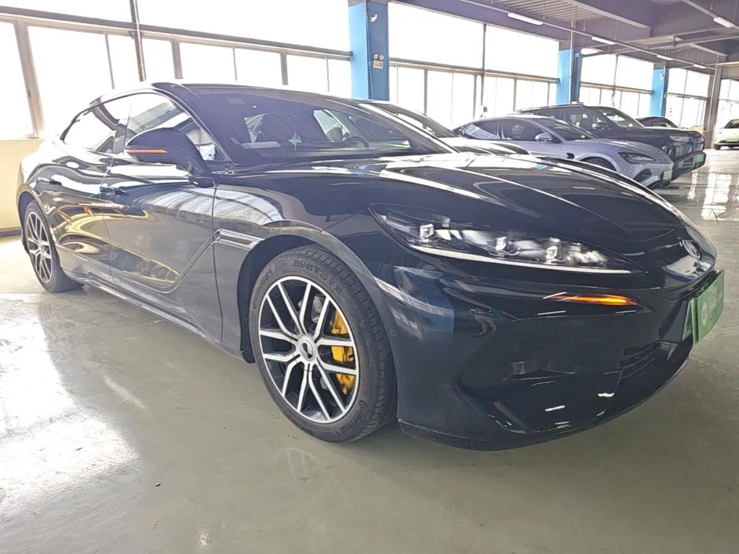 Denza Z9GT 2024 1100 Four-Wheel Drive Max Edition — миниатюра 3