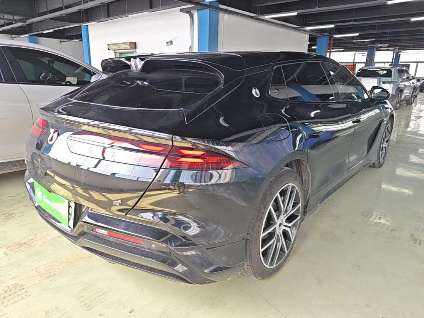 Denza Z9GT 2024 1100 Four-Wheel Drive Max Edition — миниатюра 6