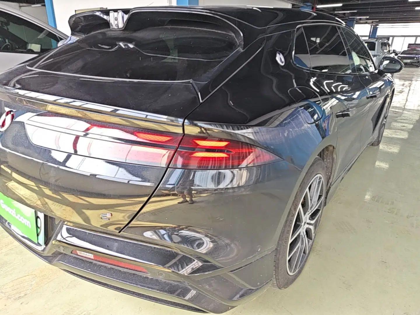 Denza Z9GT 2024 1100 Four-Wheel Drive Max Edition — миниатюра 9