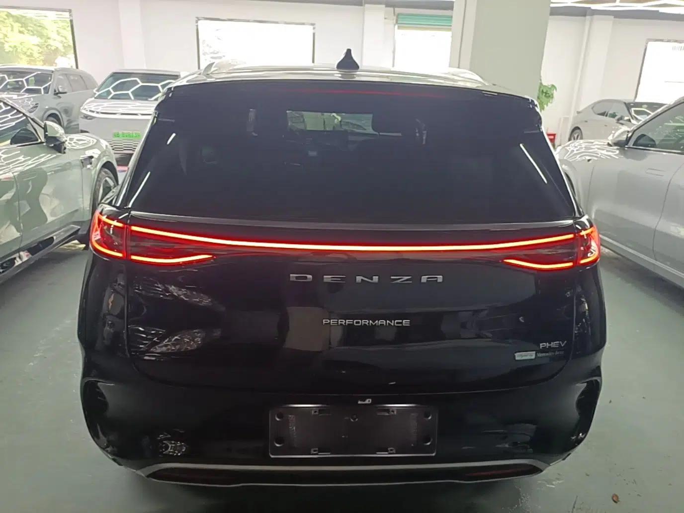 Denza X 2020 PHEV Classic Edition — миниатюра 5