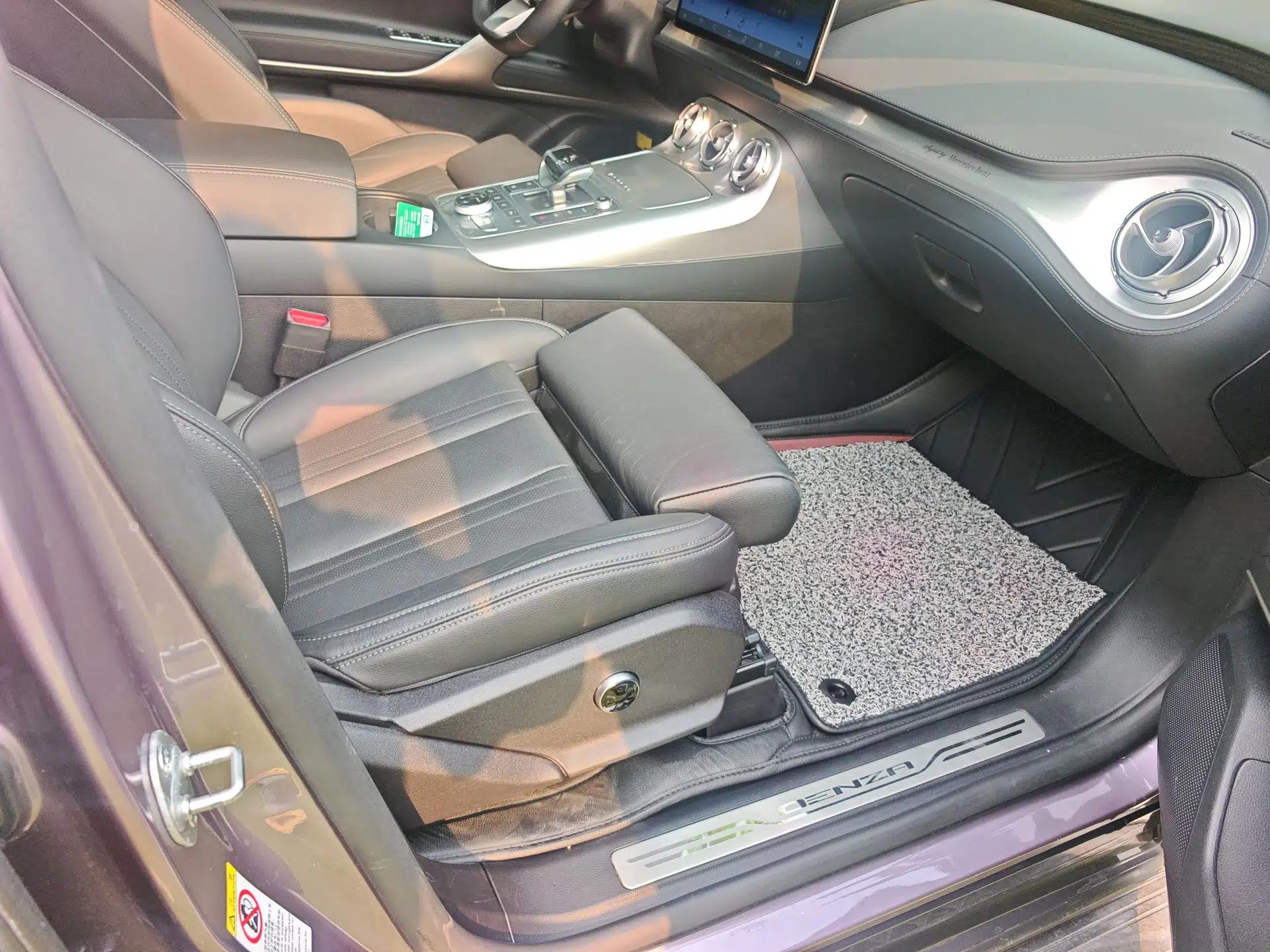 Denza X 2020 PHEV Flagship Edition — миниатюра 20