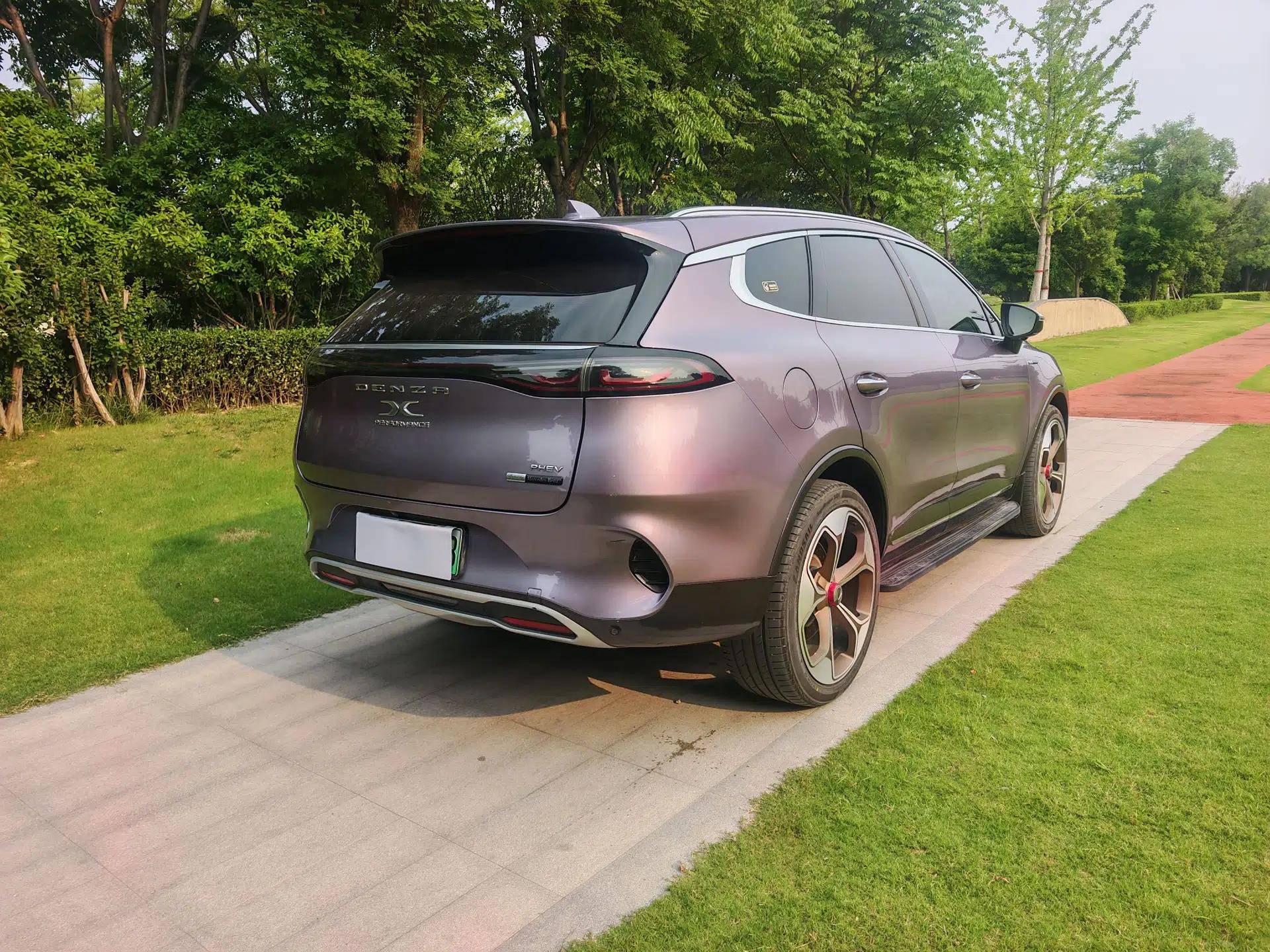 Denza X 2020 PHEV Flagship Edition — миниатюра 5
