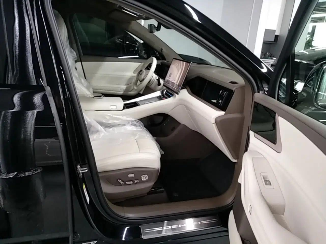 Denza N8L 2025 Model Flagship Model — миниатюра 24