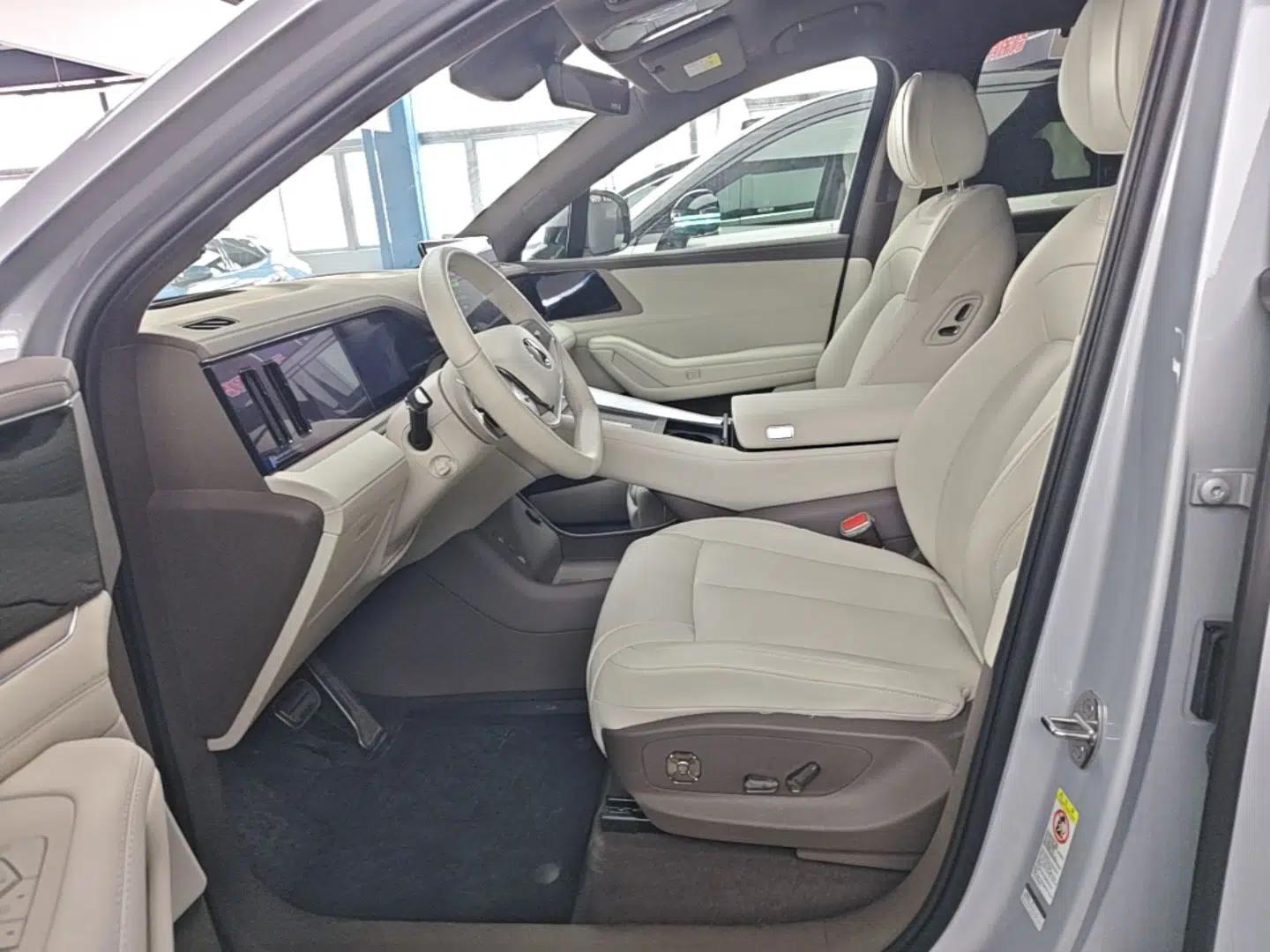 Denza N8L 2025 Model Flagship Model — миниатюра 17