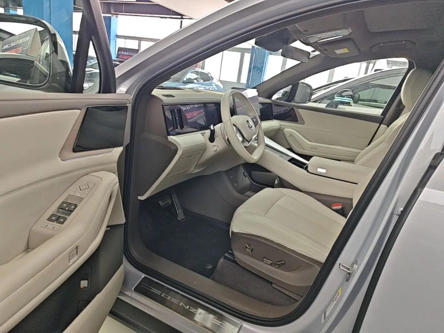 Denza N8L 2025 Model Flagship Model — миниатюра 18