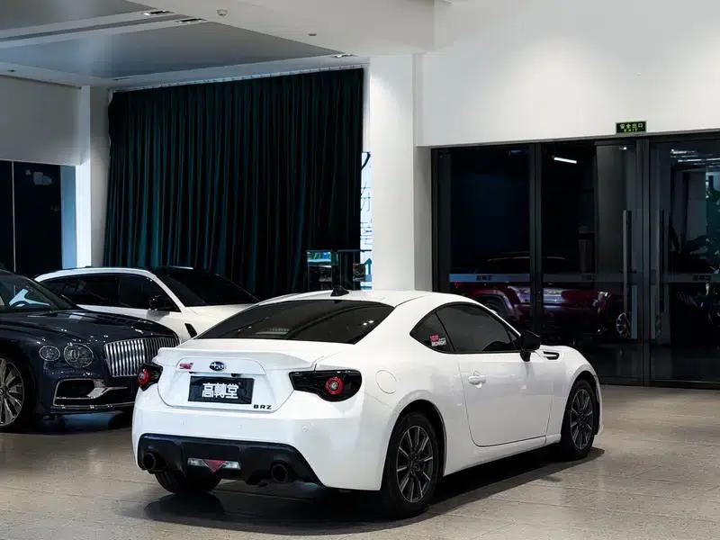 Subaru BRZ 2013 2.0i Automatic Luxury — миниатюра 5