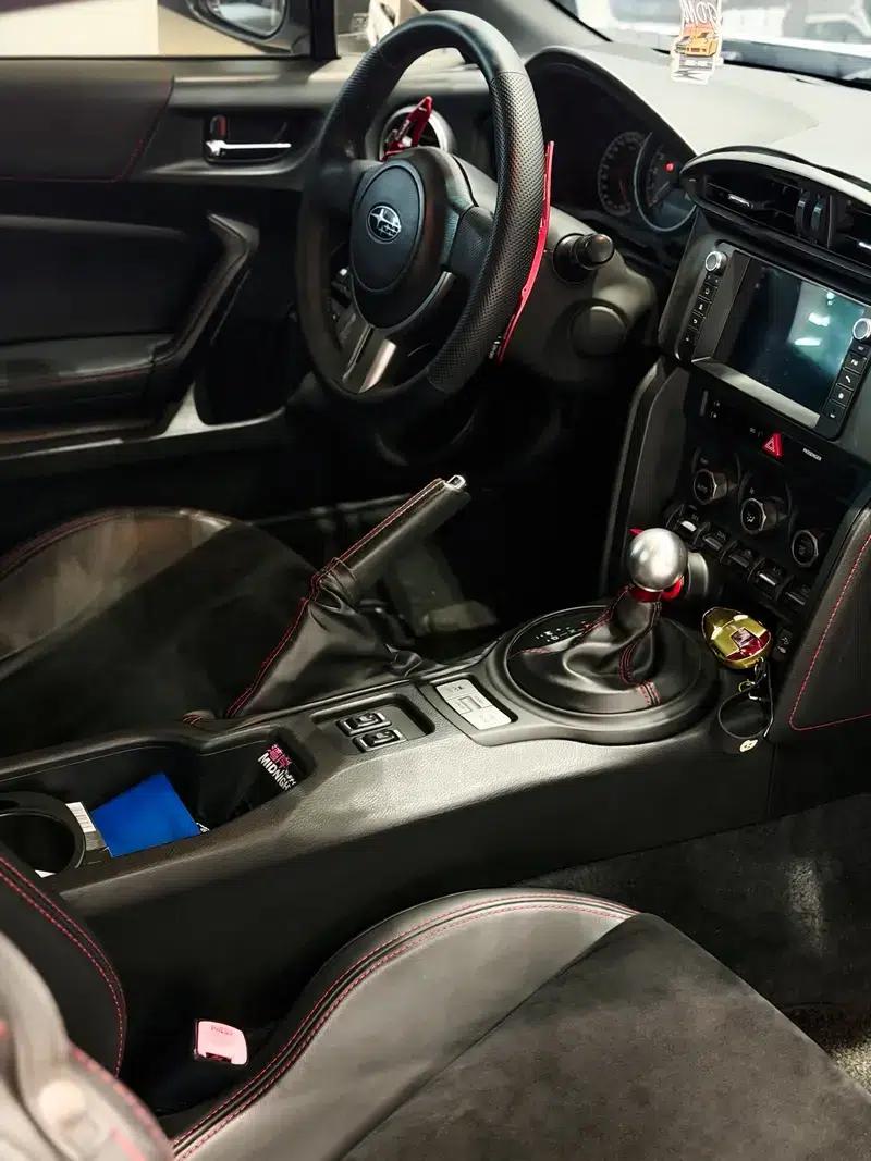 Subaru BRZ 2013 2.0i Automatic Luxury — миниатюра 8