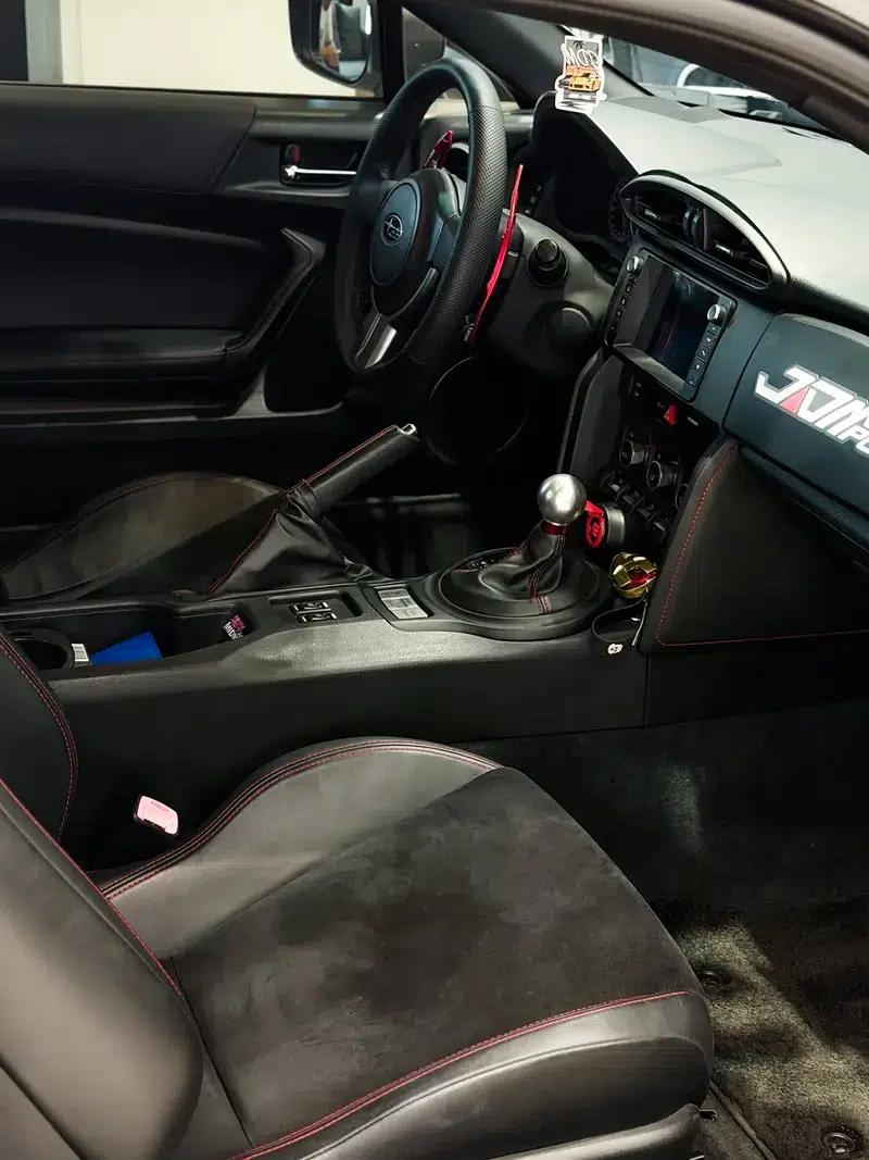 Subaru BRZ 2013 2.0i Automatic Luxury — миниатюра 10