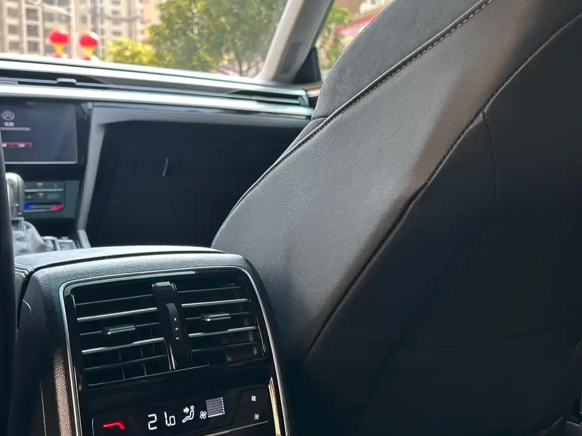 FAW-Volkswagen CC 2023 380TSI Striking Edition — миниатюра 14