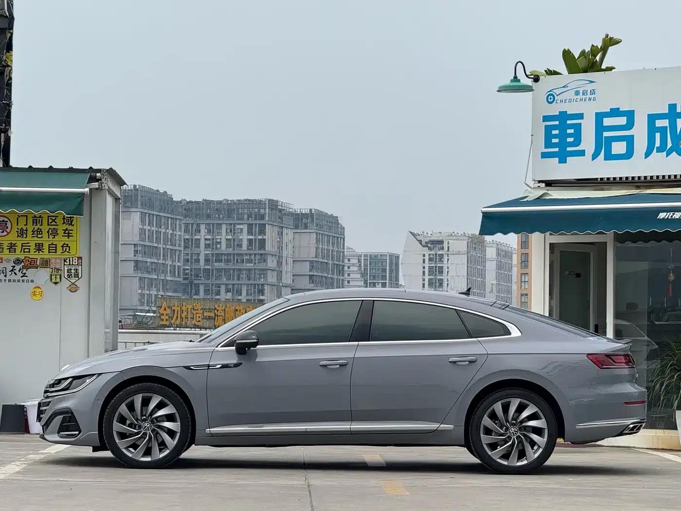 FAW-Volkswagen CC 2023 380TSI Striking Edition — миниатюра 3