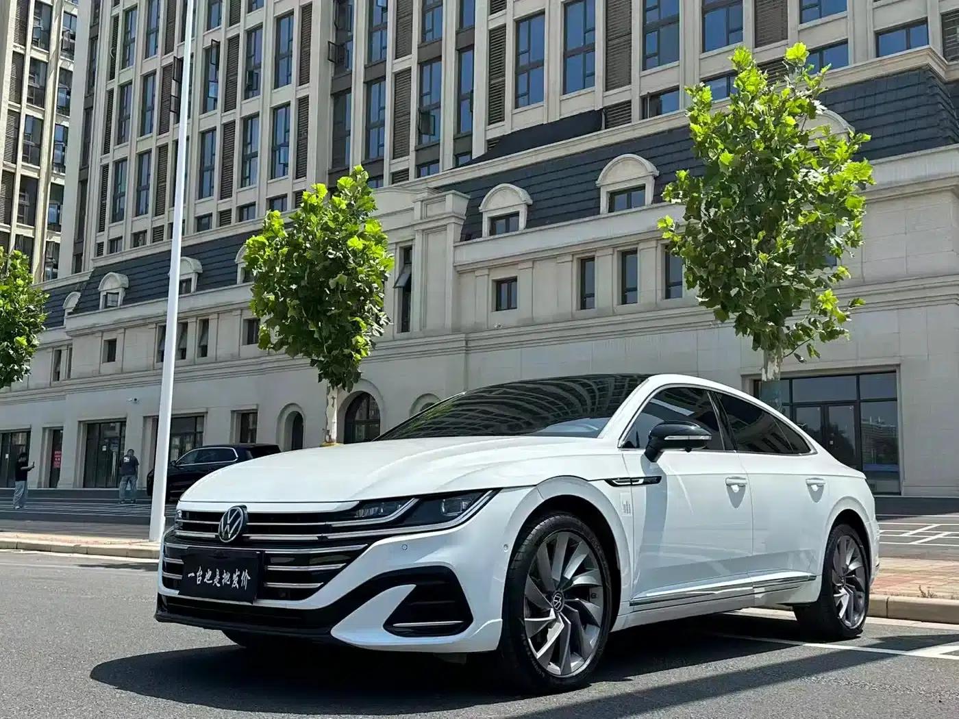 FAW-Volkswagen CC 2024 380TSI Striking Edition — миниатюра 1