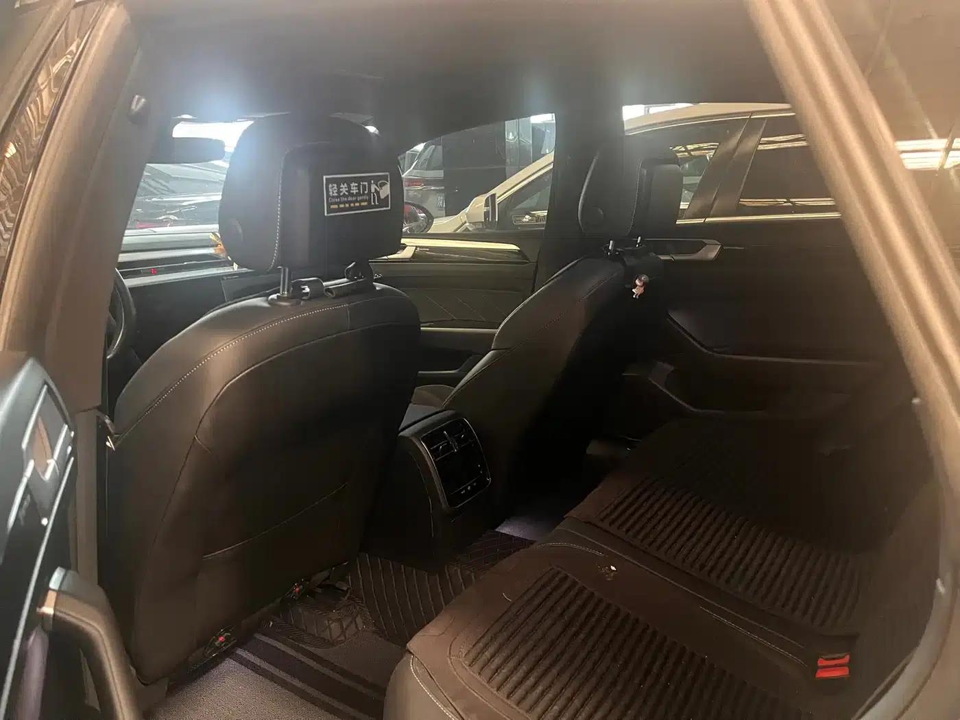 FAW-Volkswagen CC 2021 330TSI Dazzling Edition — миниатюра 6