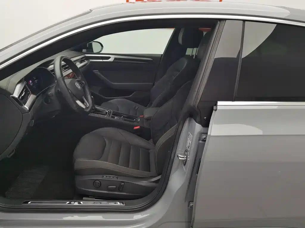 FAW-Volkswagen CC 2021 380TSI Striking Edition — миниатюра 10
