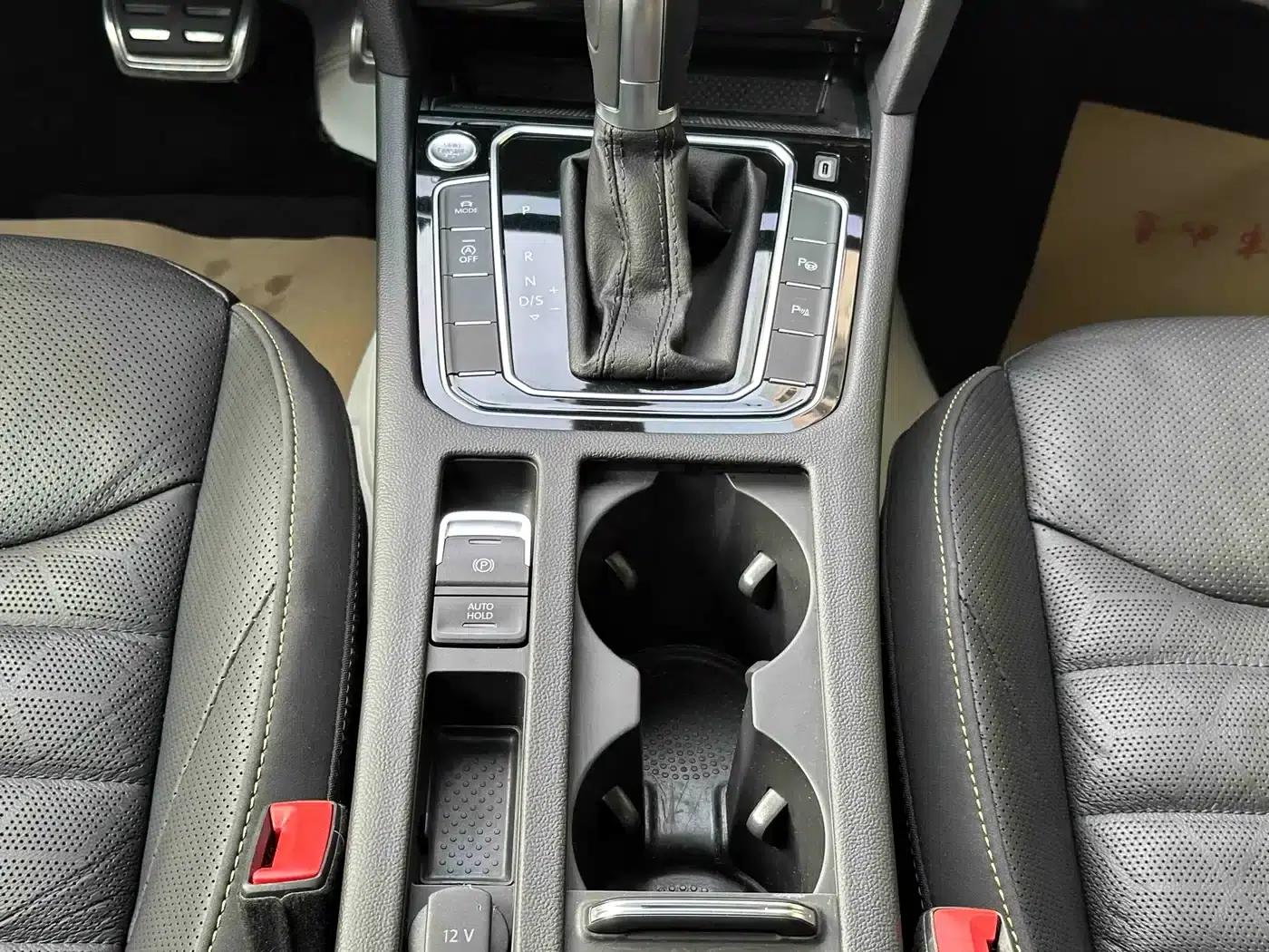 FAW-Volkswagen CC 2021 380TSI Striking Edition — миниатюра 23