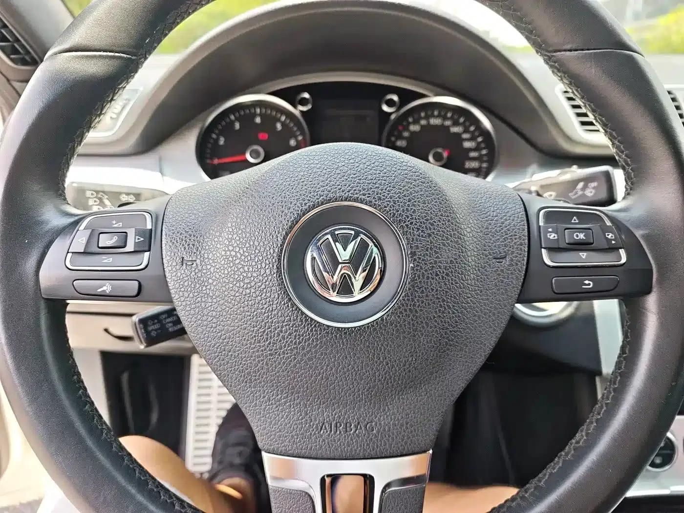FAW-Volkswagen CC 2013 2.0TSI Luxury Edition — миниатюра 14