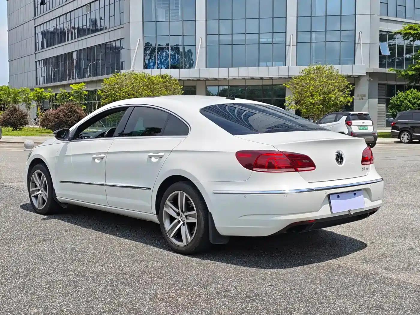 FAW-Volkswagen CC 2013 2.0TSI Luxury Edition — миниатюра 16