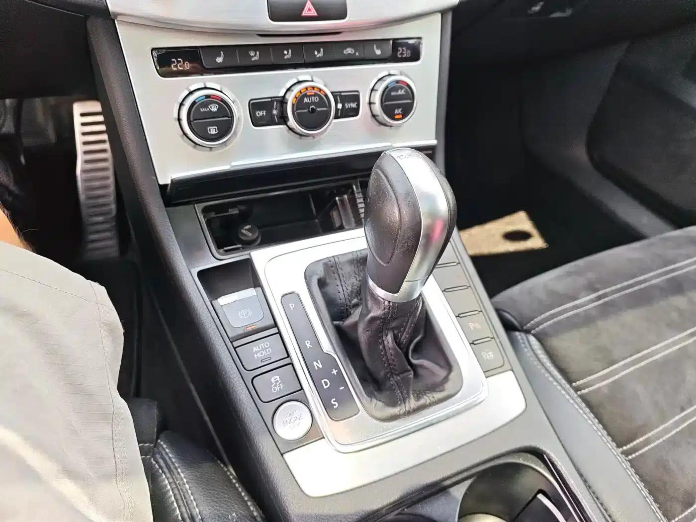 FAW-Volkswagen CC 2013 2.0TSI Luxury Edition — миниатюра 9