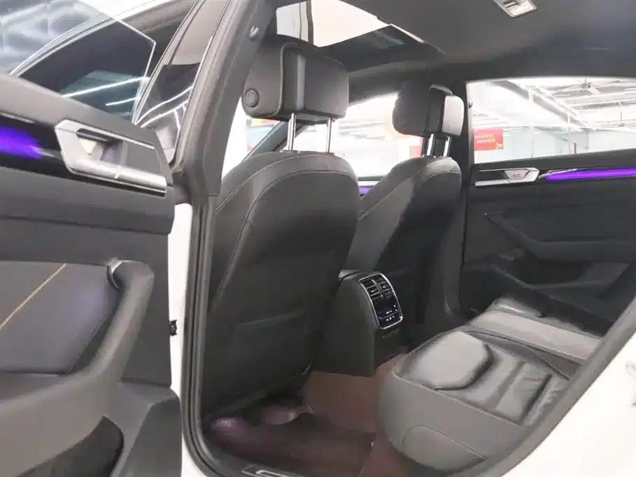 FAW-Volkswagen CC 2024 380TSI Striking Popular Edition — миниатюра 17