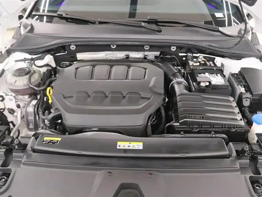 FAW-Volkswagen CC 2024 380TSI Striking Popular Edition — миниатюра 23
