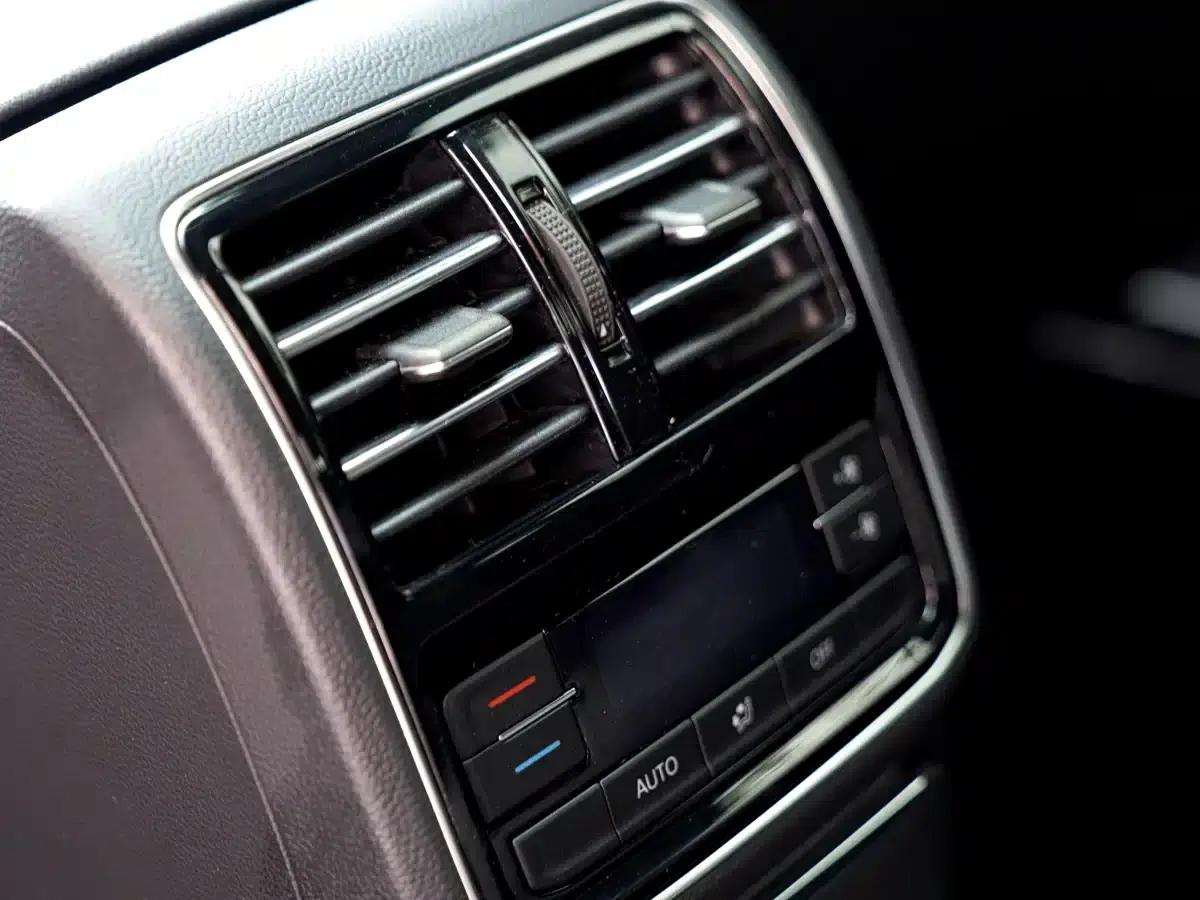 FAW-Volkswagen CC 2019 330TSI Charm Edition (National V Emission Standard) — миниатюра 11