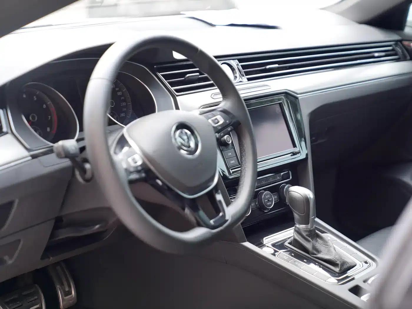 FAW-Volkswagen CC 2019 330TSI Charm Edition (National V Emission Standard) — миниатюра 14