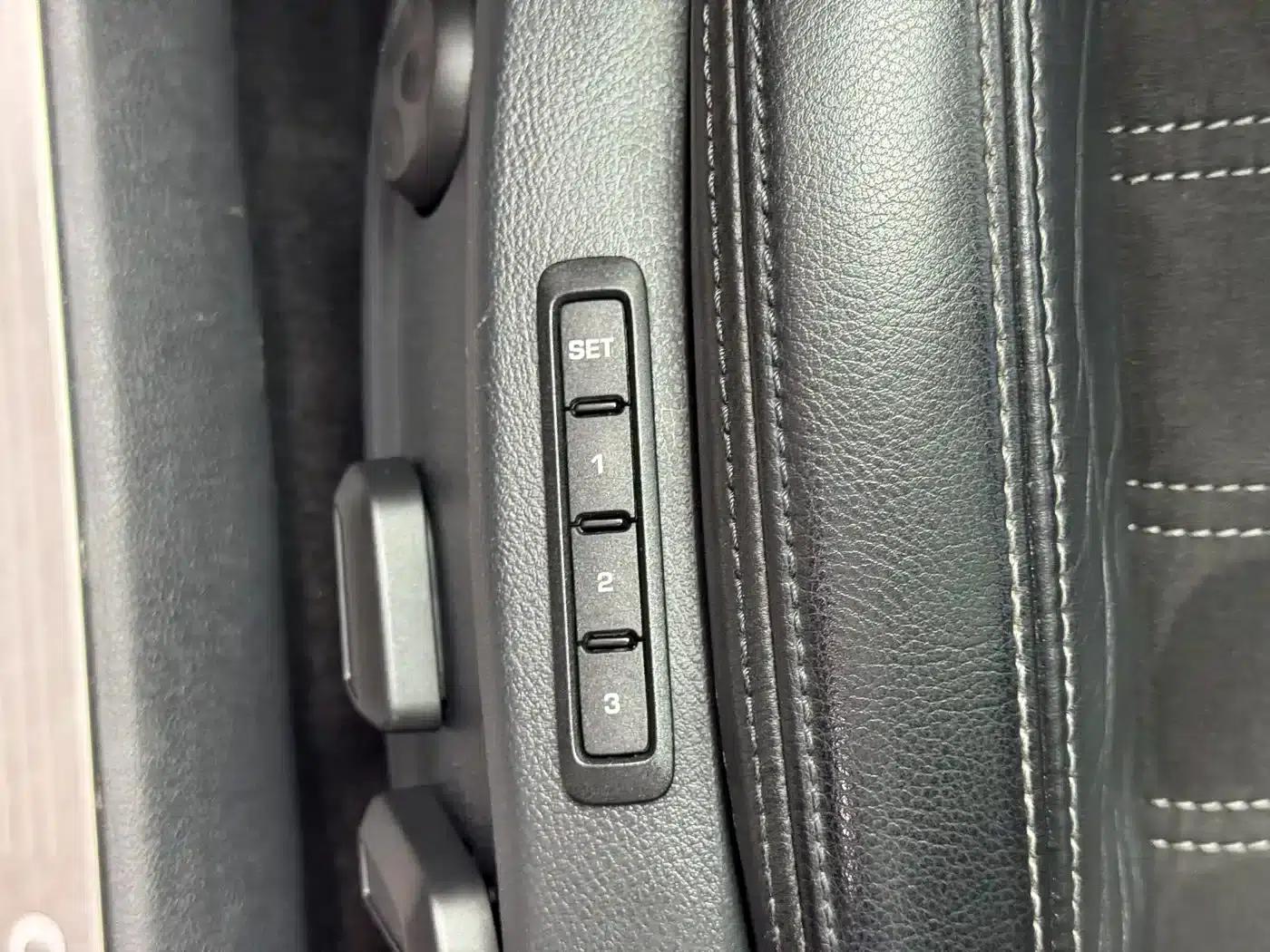 FAW-Volkswagen CC 2018 1.8TSI Premium Edition — миниатюра 16