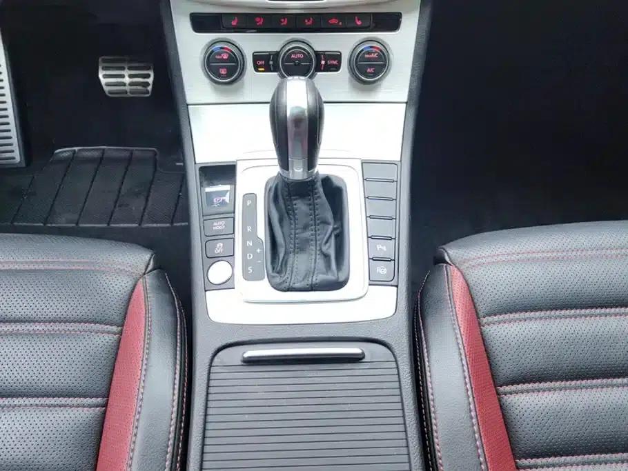 FAW-Volkswagen CC 2018 1.8TSI Luxury Edition — миниатюра 16