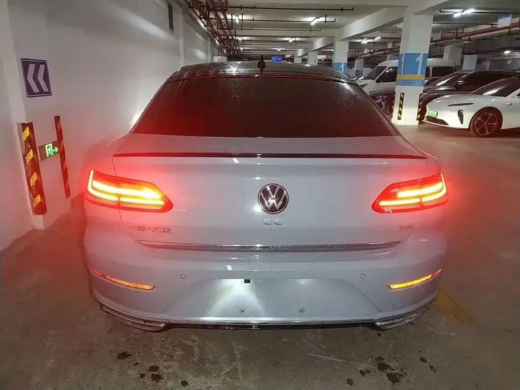 FAW-Volkswagen CC 2021 380TSI Striking Edition — миниатюра 4