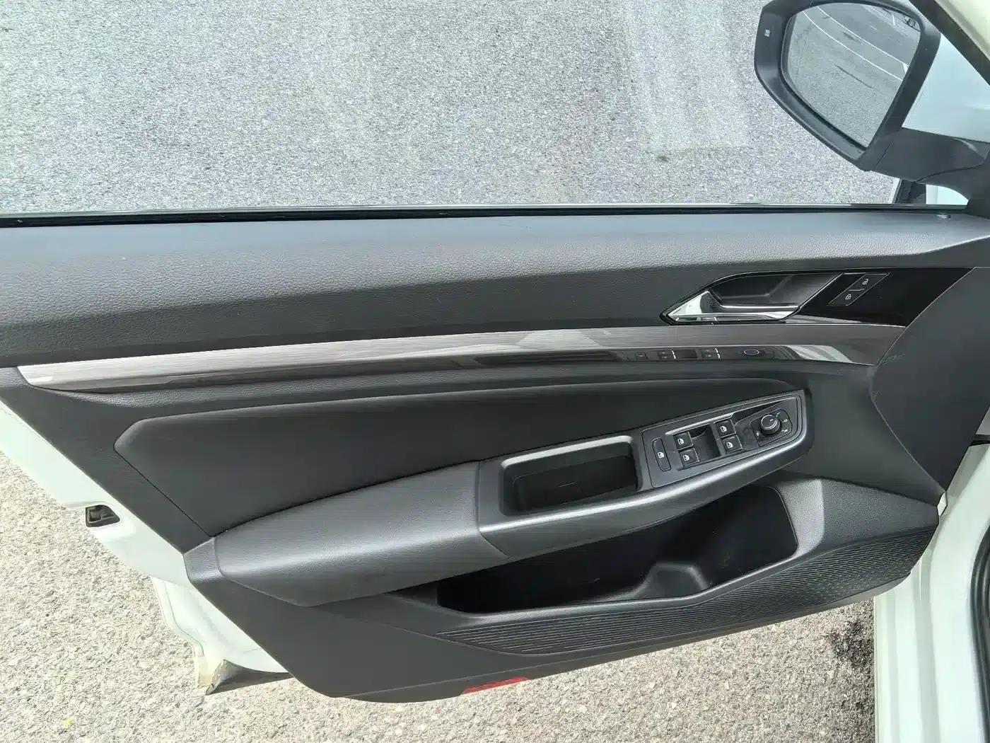 2021 Volkswagen Bora 1.5L Automatic Comfort Smart Connect Edition — миниатюра 13