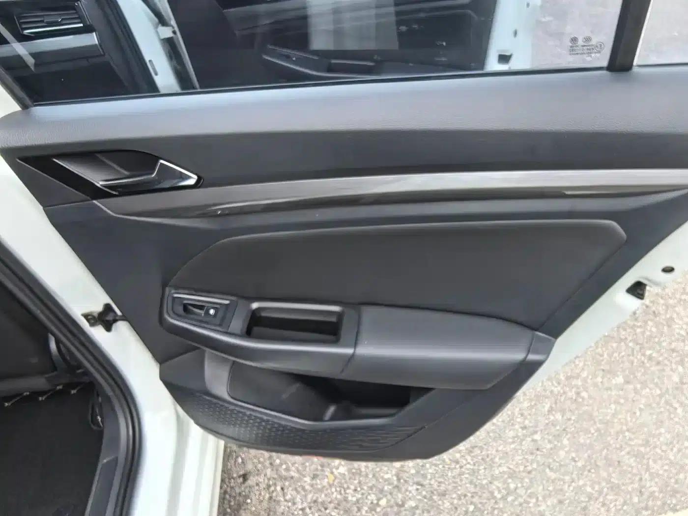 2021 Volkswagen Bora 1.5L Automatic Comfort Smart Connect Edition — миниатюра 17