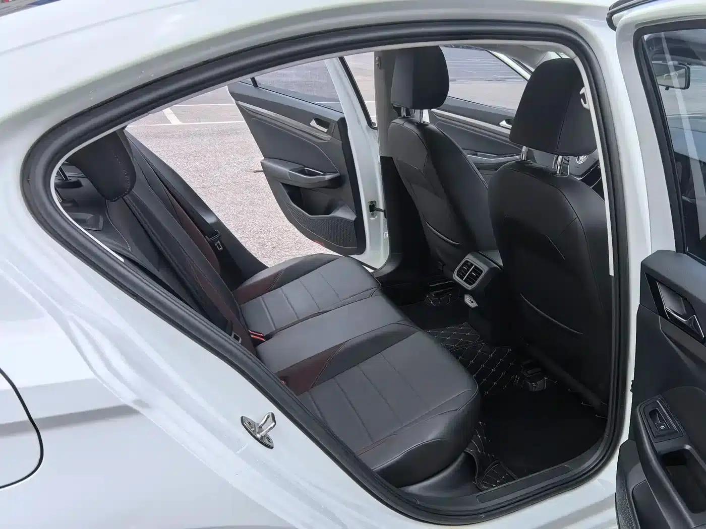 2021 Volkswagen Bora 1.5L Automatic Comfort Smart Connect Edition — миниатюра 18