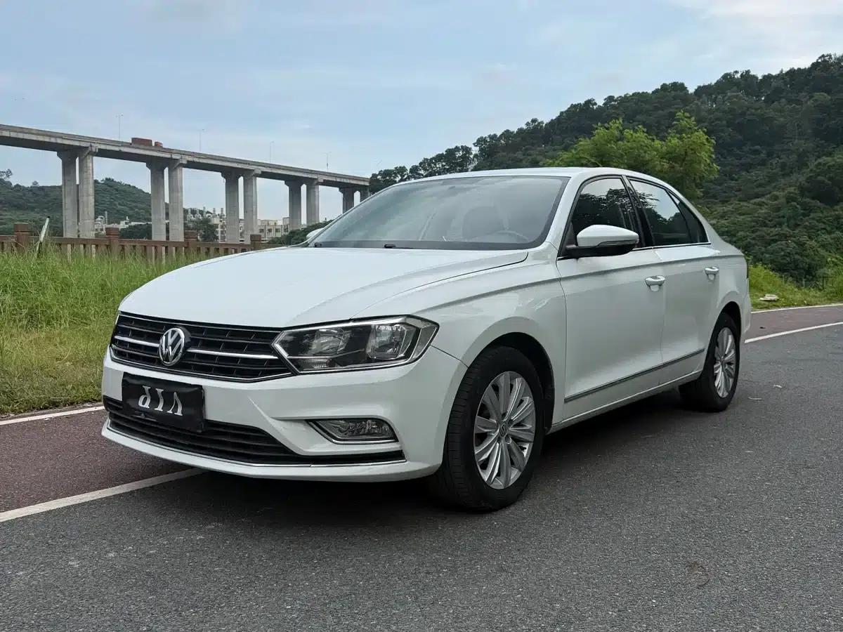 2016 Volkswagen Bora 1.6L Automatic Comfort Model — миниатюра 1