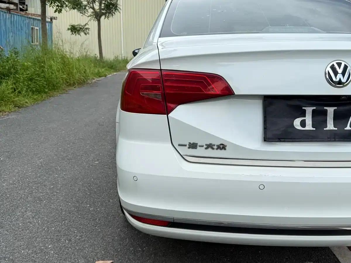 2016 Volkswagen Bora 1.6L Automatic Comfort Model — миниатюра 13