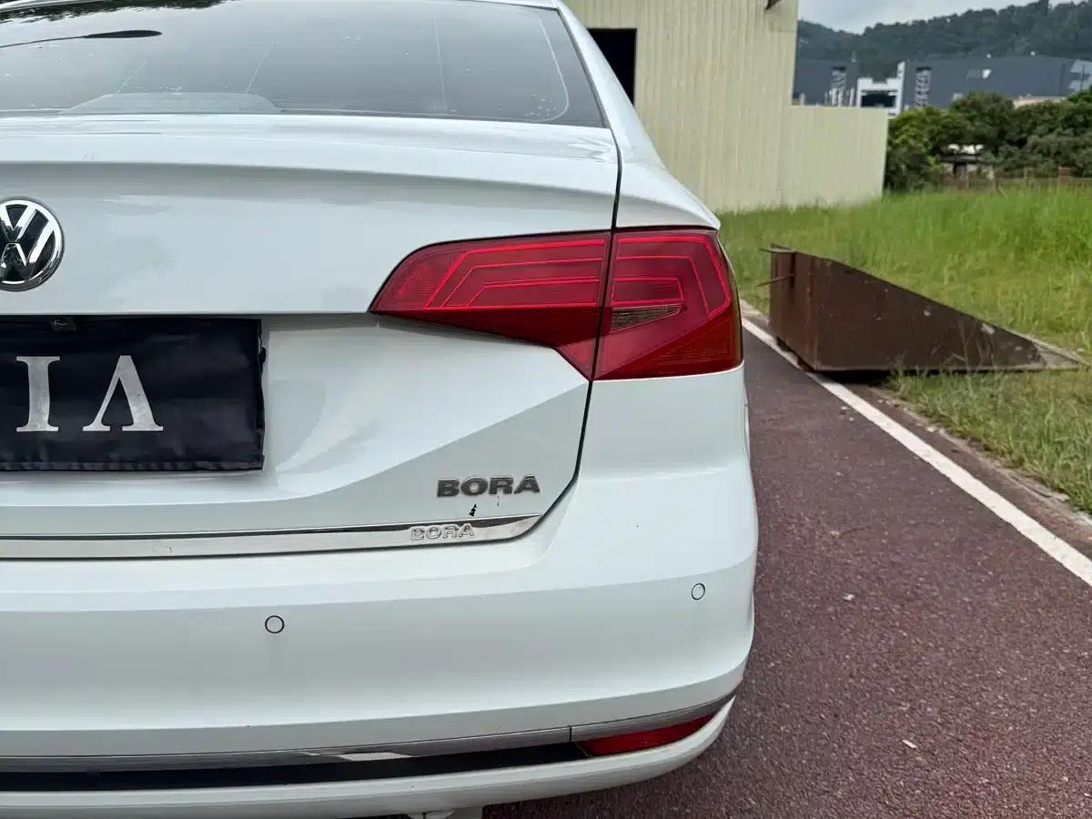 2016 Volkswagen Bora 1.6L Automatic Comfort Model — миниатюра 15