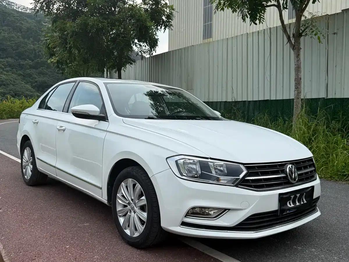 2016 Volkswagen Bora 1.6L Automatic Comfort Model — миниатюра 3