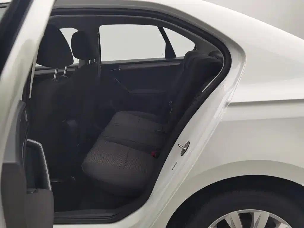 2019 Volkswagen Bora Facelift: Bora Legend 1.5L Automatic Fashion Model (China VI Emission Standard) — миниатюра 15