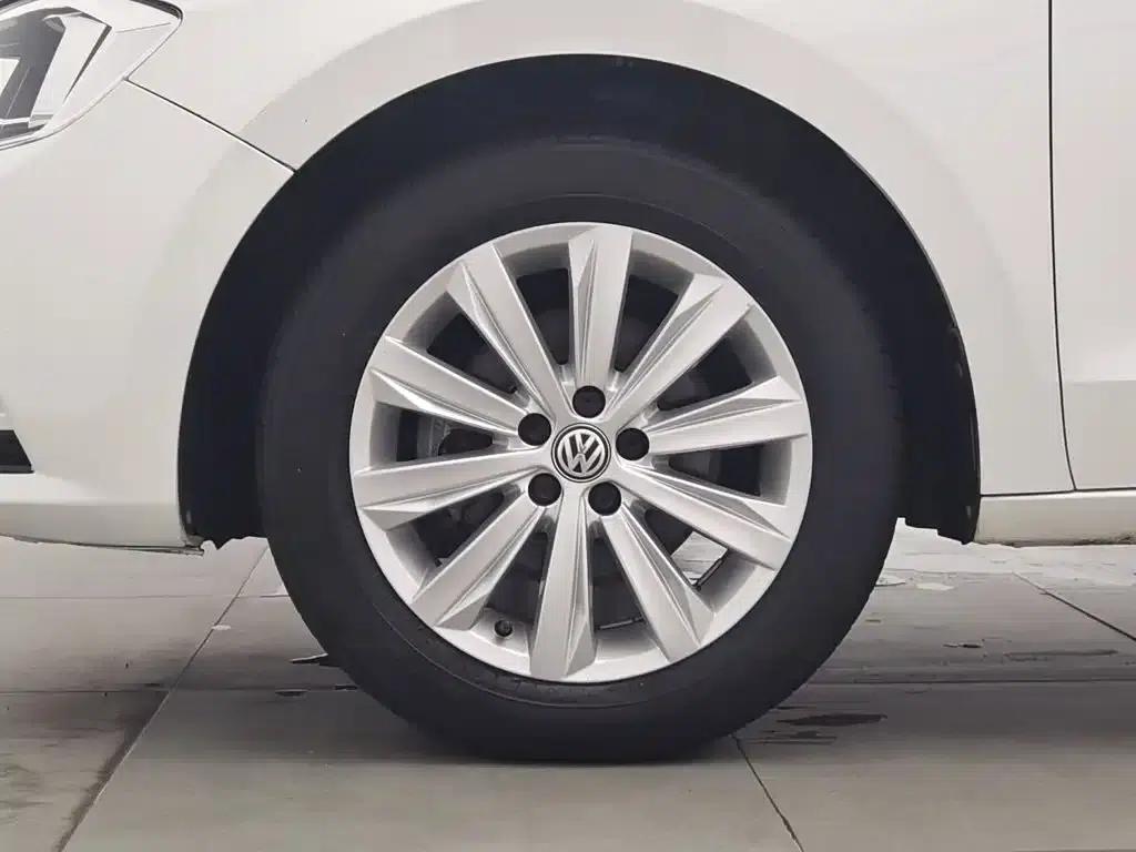 2019 Volkswagen Bora Facelift: Bora Legend 1.5L Automatic Fashion Model (China VI Emission Standard) — миниатюра 17