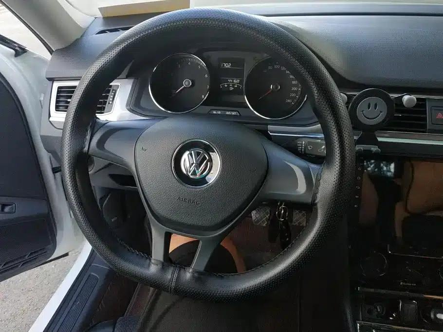 2019 Volkswagen Bora Facelift: Bora Legend 1.5L Manual Fashion Model (China VI Emission Standard) — миниатюра 15